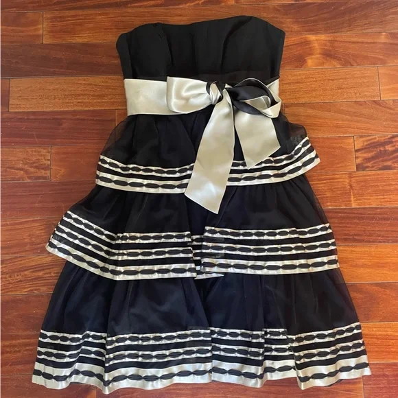 BCBG Maxazria Strapless Evening Dress - Picture 1 of 7